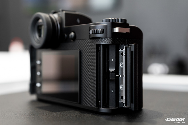 Đập hộp Leica SL2-S Kit: Cảm biến Full-frame 24.6MP, quay phim 4K 10-bit, giá tiết kiệm được 27 triệu so với mua rời - Ảnh 9.