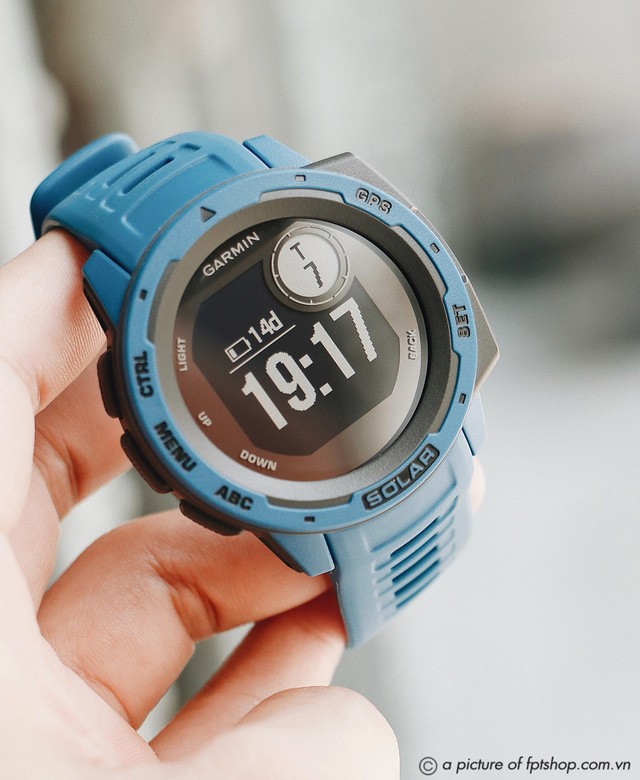 FPT Shop mạnh tay giảm ngay 10% toàn bộ đồng hồ Garmin chính hãng - Ảnh 1.