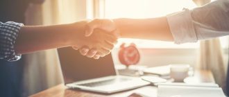 Nên đàm phán tăng lương với sếp hay quản lý nhân sự?