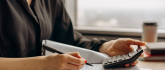 6 cải cách về tiền lương, sẽ tiếp tục tăng lương sau 2024 để bù trượt giá