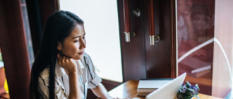 Năm 2024, người lao động sẽ được hưởng những khoản tiền nào khi đóng đủ 20 năm BHXH?