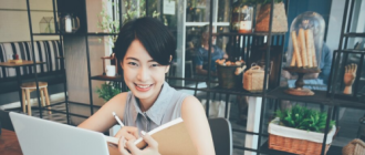 Tăng lương, giữ quy định về rút BHXH một lần, doanh nghiệp đỡ lo mất lao động