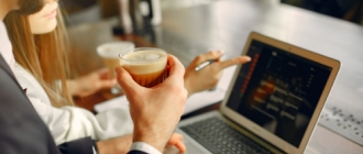 Mất việc, người lao động chọn đóng BHXH tự nguyện để có lương hưu