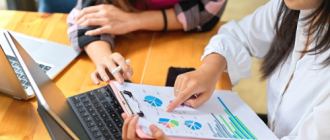 Nghỉ việc sớm rồi chờ đến tuổi lãnh lương hưu có bị trừ 2%/năm không?