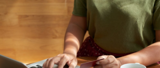 Trường hợp nào tạm dừng, chấm dứt, tiếp tục hưởng lương hưu, trợ BHXH hằng tháng?