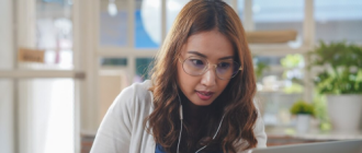 Dời lịch chi trả lương hưu và trợ cấp BHXH tháng 9