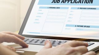 Đơn xin việc là gì? Top mẫu đơn xin việc thu hút nhà tuyển dụng