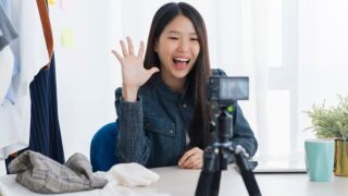 KOC Là Gì? 4 Sự Khác Biệt Giữa KOL và KOC trong Marketing