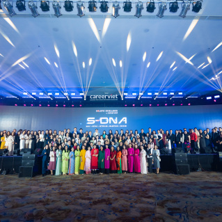 CareerViet giải mã S-DNA cùng hơn 700 lãnh đạo doanh nghiệp TP.Hồ Chí Minh tại Holistic Excellence