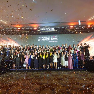 Tập đoàn Hoa Sen tiếp tục khẳng định vị thế thương hiệu dẫn đầu trong Lễ vinh danh "Doanh nghiệp yêu thích 2025"