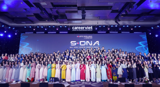 CareerViet tiếp tục hành trình Holistic Excellence 2025 – S-DNA cùng gần 500 lãnh đạo nhân sự tại Hà Nội