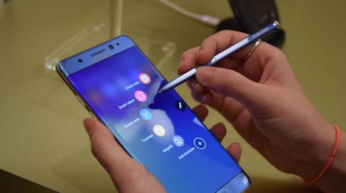 Chủ tịch Samsung tại Mỹ xin lỗi và khuyên khách hàng chưa đổi Note7 nên tắt máy ngay