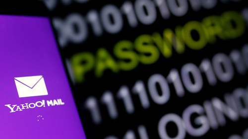 Hacker rao bán dữ liệu Yahoo trên “web đen”