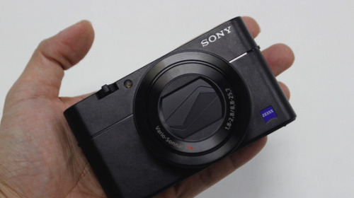 Đánh giá Sony RX100 V: Giá 1000 USD, chất lượng hình ảnh xuất sắc, vẫn rất khó cầm nắm