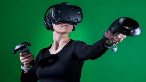 Lộ diện HTC Vive, smartphone VR hỗ trợ Vive 2