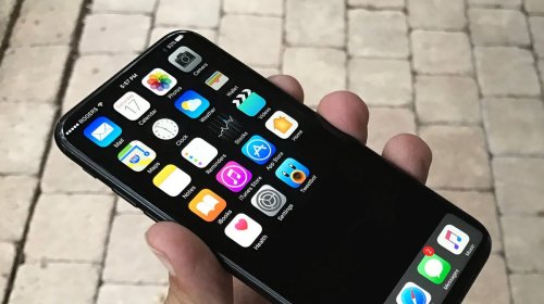 iPhone 8 đối đầu Galaxy S8: Hiệp 1 màn hình OLED