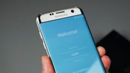 Samsung Galaxy S7 edge được vinh danh là smartphone tốt nhất năm 2016