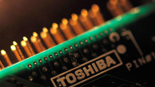 Lo ngại an ninh quốc gia, chính phủ Nhật Bản có thể can thiệp vào thương vụ bán mảng chip nhớ của Toshiba