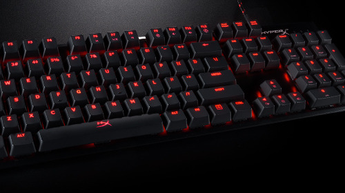 Sau tai nghe, Kingston tiếp tục lấn sân gaming gear với bàn phím cơ HyperX Alloy FPS