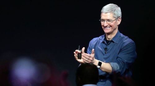 Tim Cook giảm gần 14kg nhờ Apple Watch