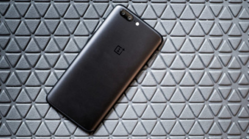 Ăn theo kiểu dáng iPhone, OnePlus 5 còn gian lận điểm benchmark