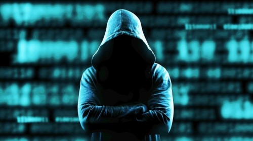 Hacker sử dụng thông tin cá nhân đánh cắp để làm gì?
