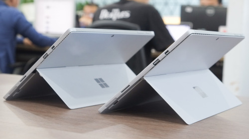 So sánh Surface Pro 2017 và Surface Pro 4: Đâu là điểm khác biệt?