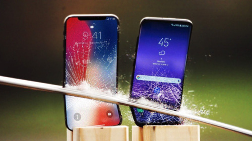 Luyện chém hoa quả bằng iphone X và galaxy S8