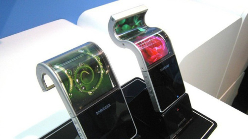 Sếp Samsung xác nhận smartphone màn hình gập sẽ bị hoãn ra mắt tới năm 2019