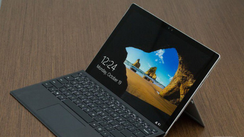 Microsoft sẽ thay thế miễn phí những máy Surface Pro 4 dính lỗi chớp màn hình