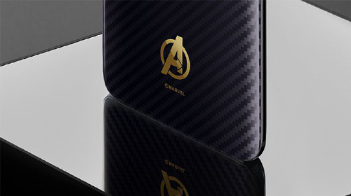 Đây là OnePlus 6 Marvel Avengers Limited Edition, thiết kế ấn tượng, có riêng ốp lưng Iron Man