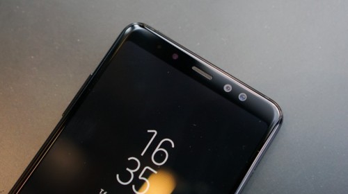Quảng cáo Galaxy A8+ khéo léo đá xoáy OnePlus 6 với thông điệp “tốc độ không phải là thứ tồn tại...
