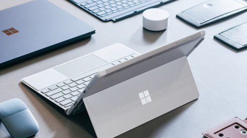 Surface Go "giá mềm" chính là câu trả lời thích đáng của Microsoft dành cho Apple
