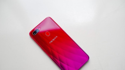 Đọ tốc độ sạc nhanh của Oppo F9 với iPhone X: có được như quảng cáo?