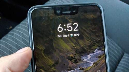 Nhân viên Google bỏ quên nguyên mẫu Pixel 3 XL màu đen