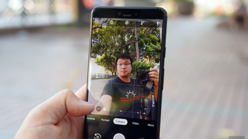 Camera mới của Pixel 3 sẽ dùng AI để chọn ra những bức ảnh đẹp