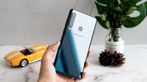 Lộ giá dự kiến bán Galaxy A9 2018: 12.49 triệu, tặng quà trị giá "khủng"