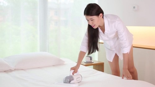 Xiaomi ra mắt máy hút bụi cầm tay nhỏ gọn, lực hút cực mạnh, diệt khuẩn bằng tia UV, giá 800.000 đồng