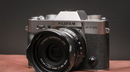 Fujifilm ra mắt máy ảnh X-T30: ngoại hình không thay đổi nhiều, cảm biến 26.1 MP, tốc độ thực thi nhanh hơn 150% đời cũ