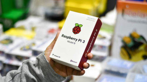 Đã có thể chạy Windows 10 trên Raspberry Pi 3