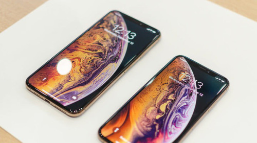 iPhone 2019 sẽ có khả năng sạc không dây cho các thiết bị khác, dung lượng pin lớn hơn và mặt lưng kính mờ