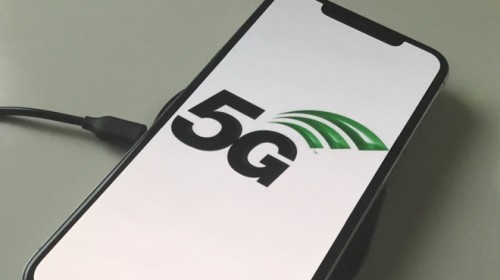Intel không làm kịp chip 5G vào 2020, Qualcomm, Samsung thì không bán, Apple huy động 1.200 kỹ sư tự làm chip modem riêng cho iPhone