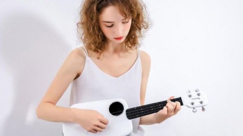 Xiaomi giới thiệu đàn Ukulele thông minh Populele 2, hỗ trợ Bluetooth giúp việc tự học đàn trở nên dễ dàng hơn