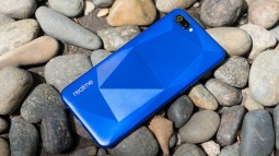 Trải nghiệm nhanh Realme C2: Chạy Helio P22, Color OS 6, camera kép cho chất lượng tạm ổn, hấp dẫn nhờ mức giá chỉ 2,8 triệu đồng