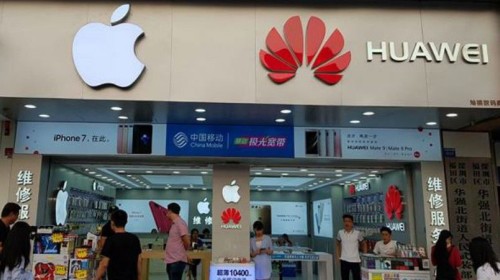 Sau lệnh cấm từ chính phủ Mỹ, thị phần smartphone của Apple tại Trung Quốc có thể sẽ rơi vào tay Huawei