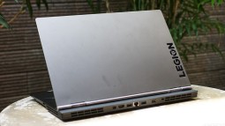 Ảnh thực tế gaming laptop Lenovo Y540 và Y740 tại Việt Nam, giá từ 23 triệu đồng