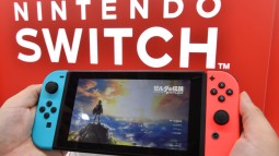 Tránh bóng ma thuế quan, Nintendo chuyển việc sản xuất máy chơi game Switch sang Việt Nam