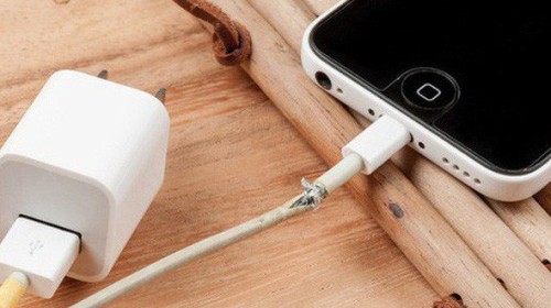 Hóa ra đây là lý do vì sao dây sạc của Apple rất dễ bị đứt, không phải vì họ muốn "móc túi" bạn đâu