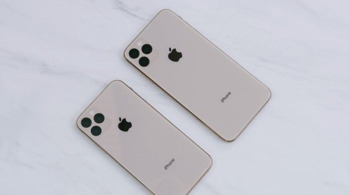 May mắn cho người dùng Android, phải đến năm nay Apple mới ra mắt một thiết kế iPhone tệ hại như thế này