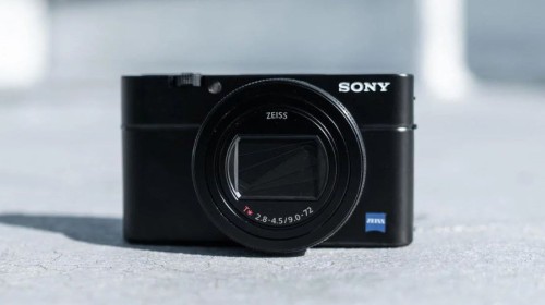 Sony công bố máy ảnh compact cao cấp RX100 VII: Thân hình nhỏ bé nhưng khả năng chụp như Alpha a9